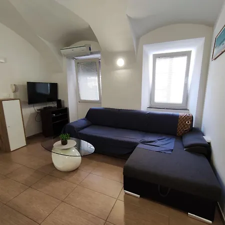 Sisters 3-4 Apartman *