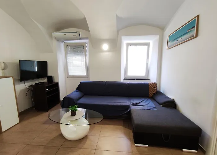 Sisters 3-4 류블랴나